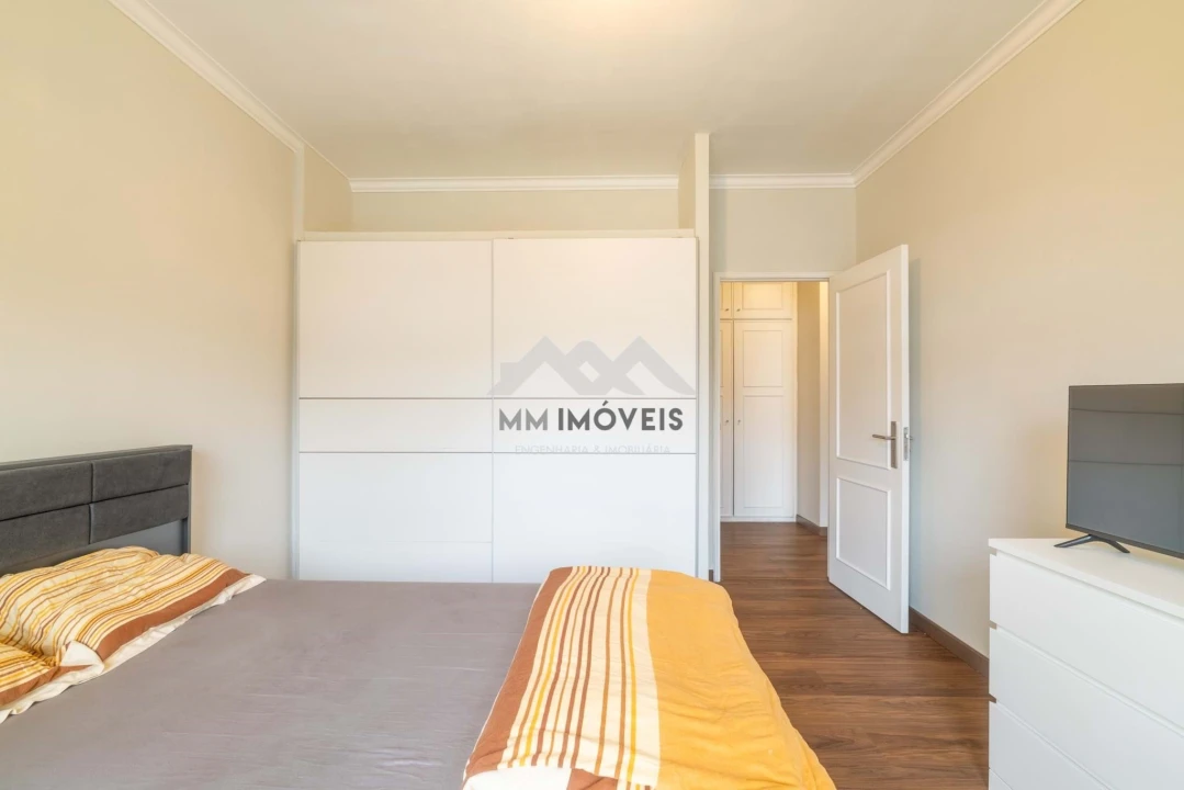 Apartamento T2 para Venda em Valadares Foto 6