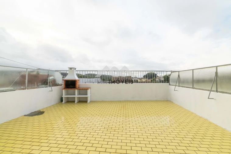 Apartamento T2 para Venda em Valadares Foto 22