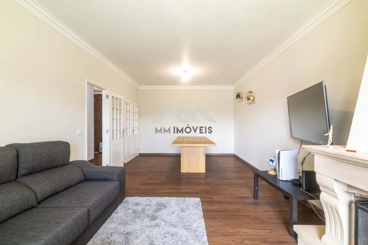 Apartamento T2 para Venda em Valadares Foto 4