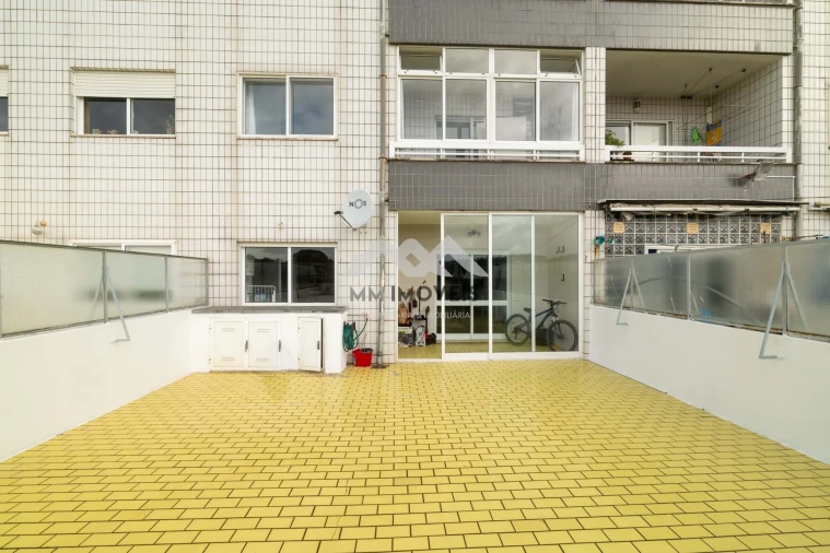 Apartamento T2 para Venda em Valadares Foto 27