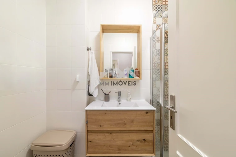 Apartamento T2 para Venda em Valadares Foto 25