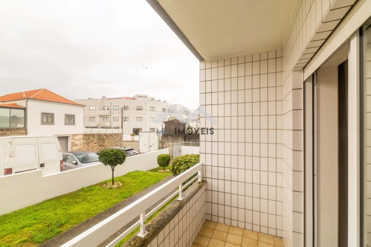 Apartamento T2 para Venda em Valadares Foto 20