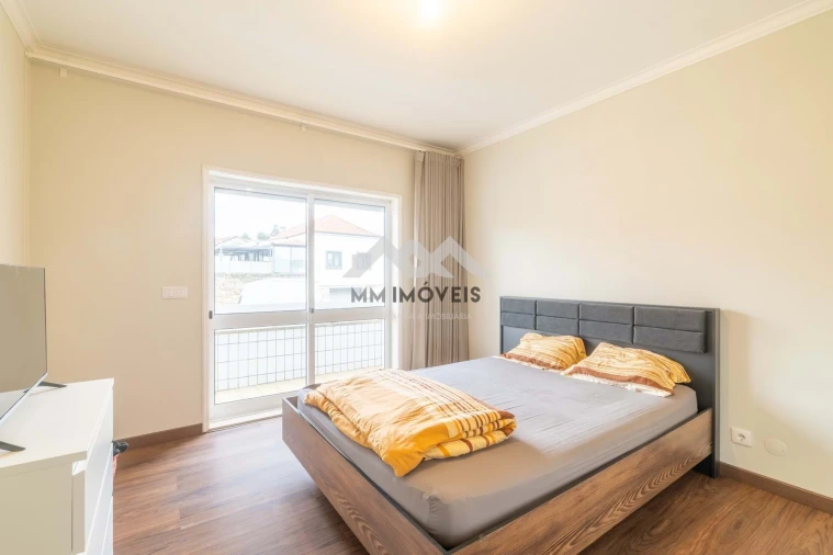 Apartamento T2 para Venda em Valadares Foto 8