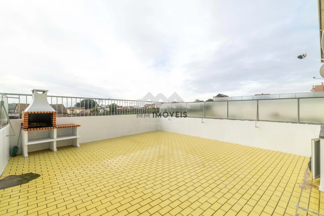 Apartamento T2 para Venda em Valadares Foto 11