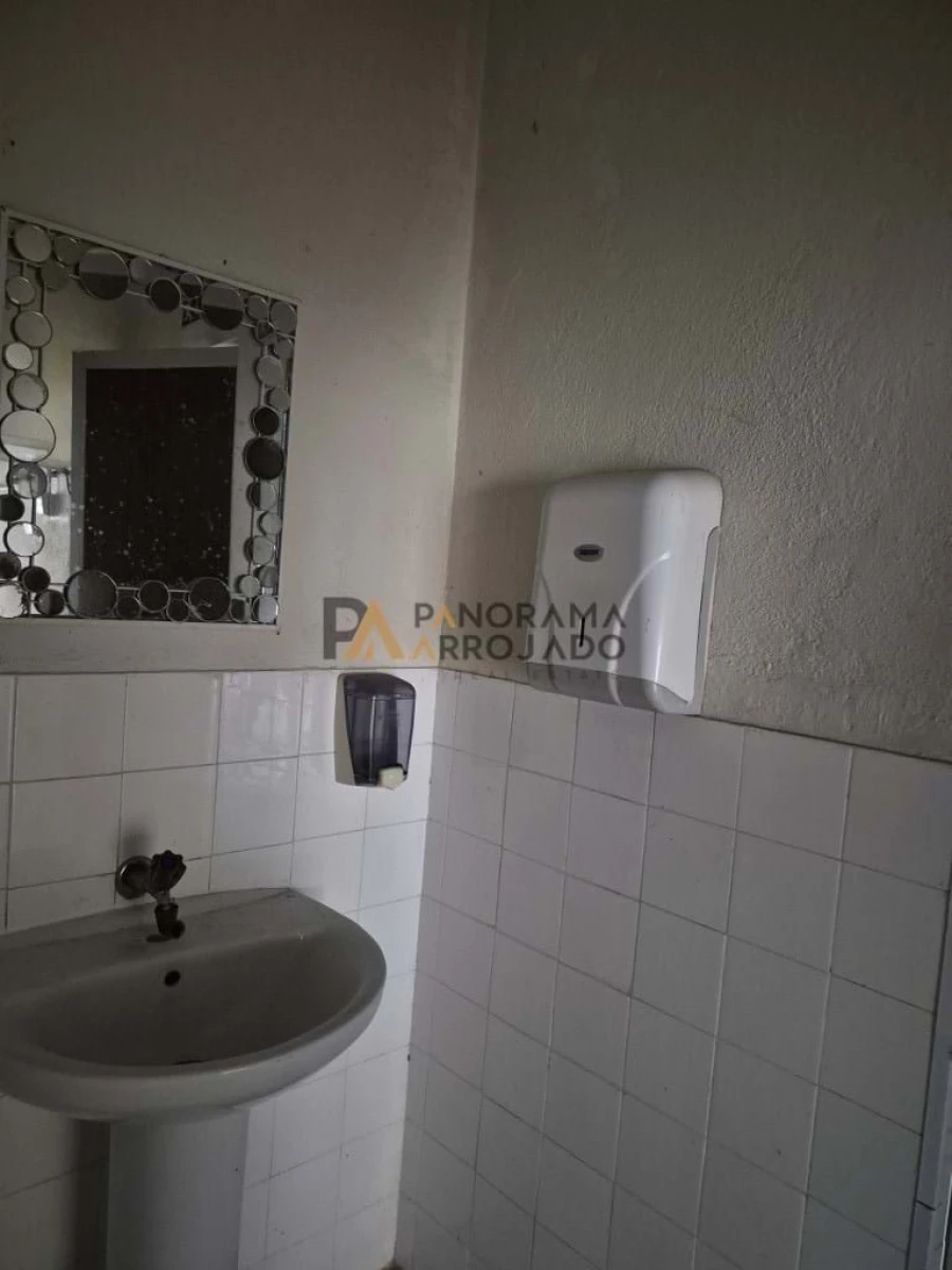 Negócio para Venda em Gaio-Rosário e Sarilhos Pequenos Foto 9