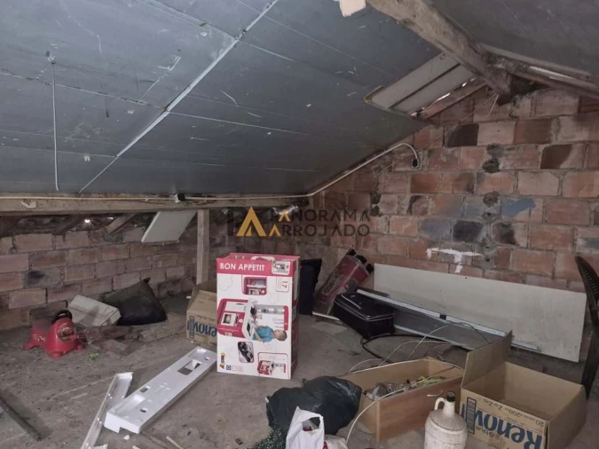 Moradia T2 para Venda em Vialonga Foto 5