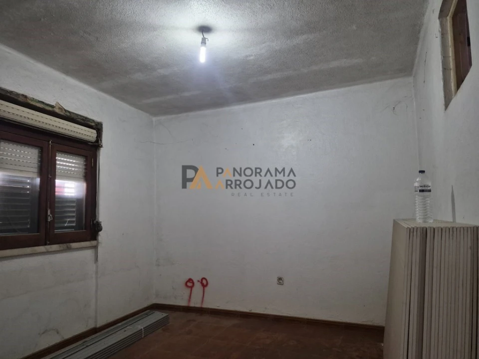 Moradia T2 para Venda em Vialonga Foto 10