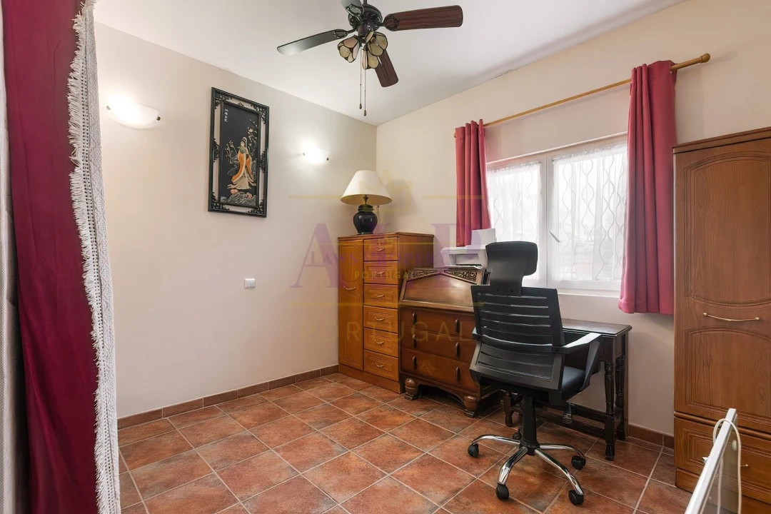 Moradia T2 para Venda em Lagos (São Sebastião e Santa Maria) Foto 12