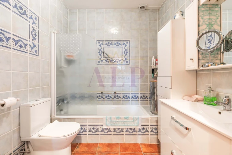 Moradia T2 para Venda em Lagos (São Sebastião e Santa Maria) Foto 13