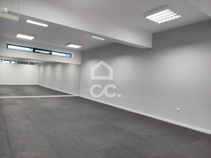 Negócio para Venda em Santa Maria Maior Foto 13