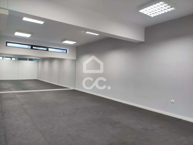 Negócio para Venda em Santa Maria Maior Foto 14