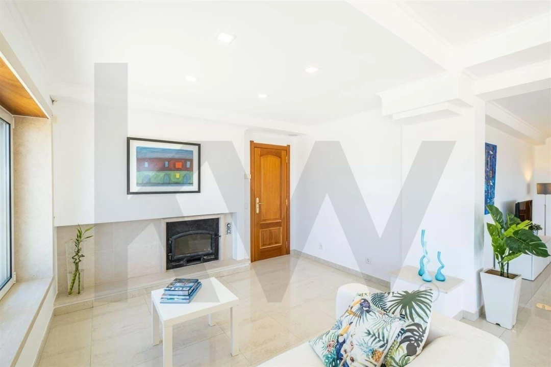 Moradia T4 para Venda em Albufeira e Olhos de Água Foto 6