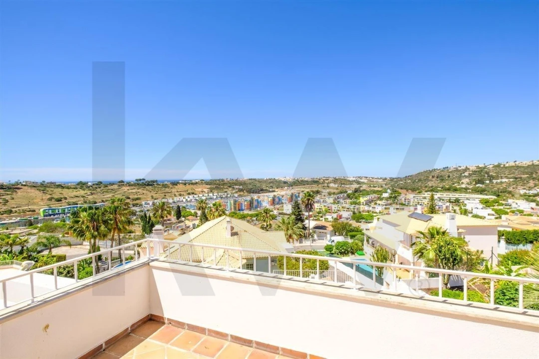 Moradia T4 para Venda em Albufeira e Olhos de Água Foto 39