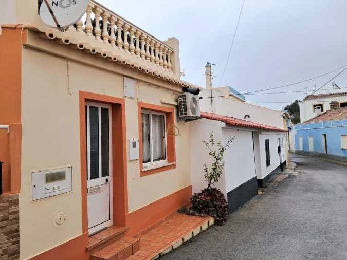 Moradia T2 para Venda em Luz Foto 17