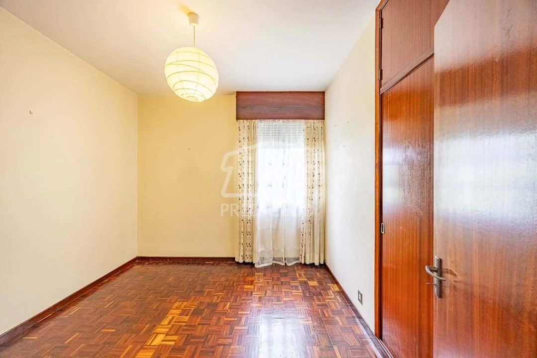 Moradia T3 para Venda em Camara de Lobos Foto 18