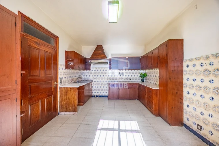 Moradia T3 para Venda em Camara de Lobos Foto 10