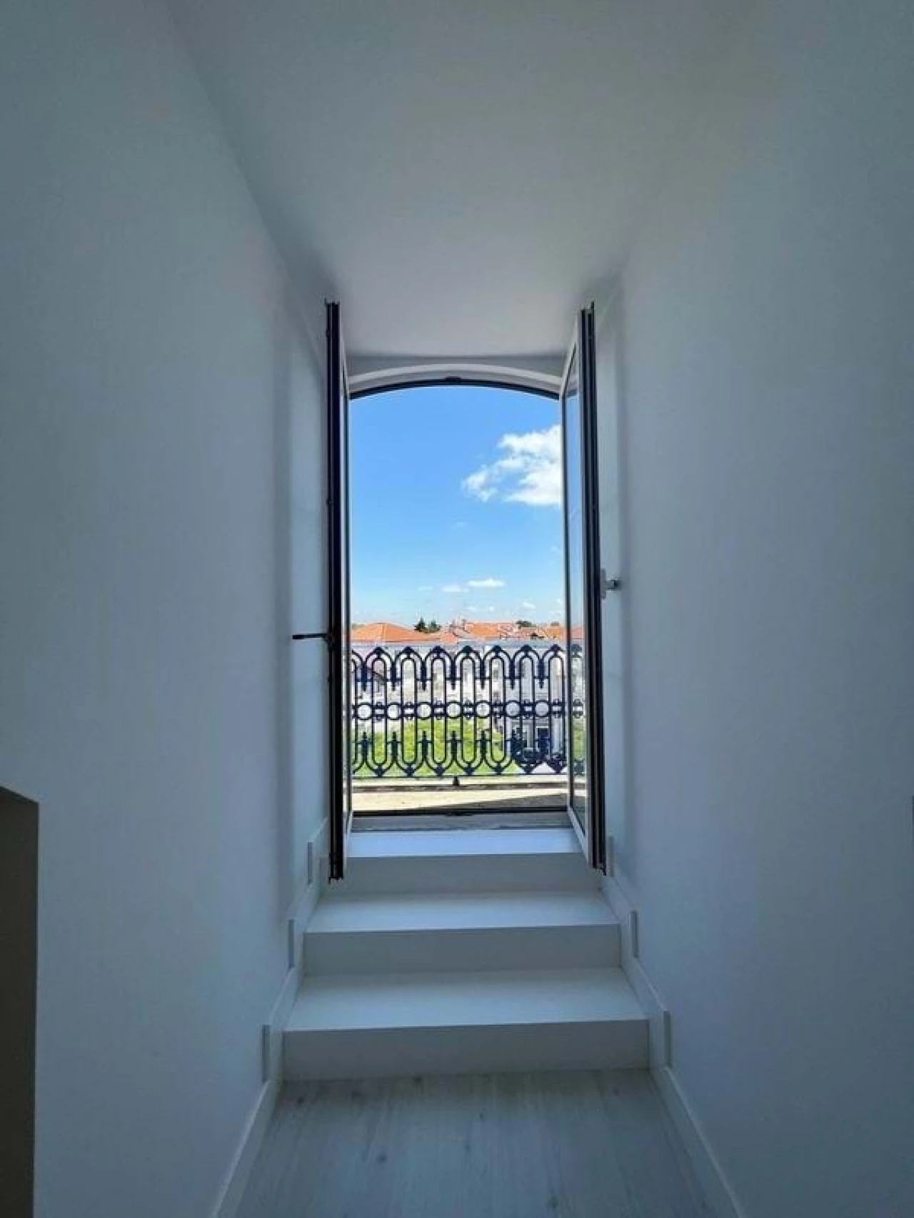 Apartamento T2 para Venda em Marvila, Ribeira Santarém, São Salvador, São Nicolau Foto 1