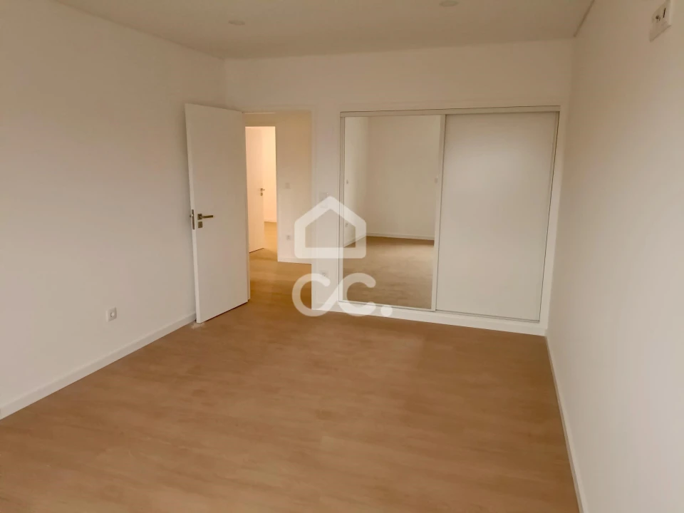 Apartamento T3 para Venda em Santa Maria Maior e Monserrate e Meadela Foto 9