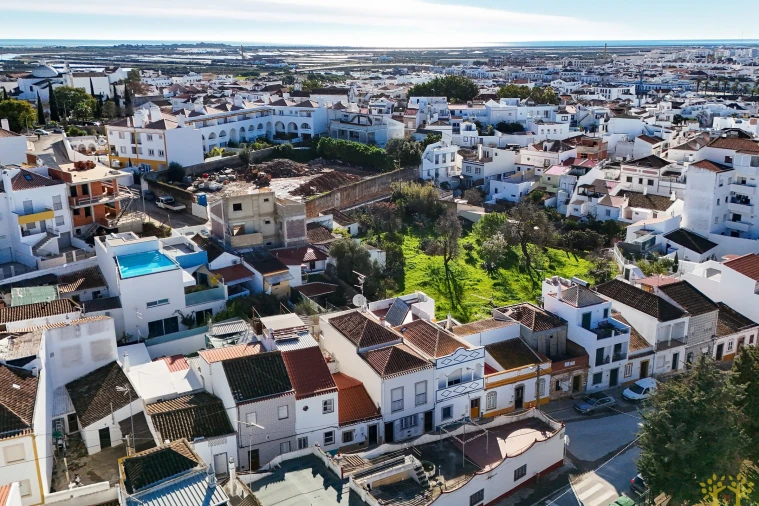 Moradia T2 para Venda em Tavira (Santa Maria e Santiago) Foto 4