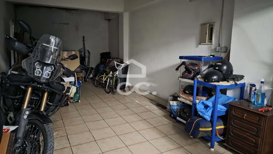 Garagem para Venda em União das Freguesias de Setúbal Foto 2