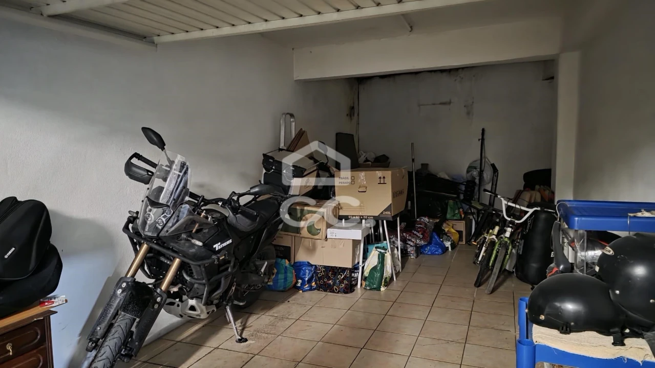 Garagem para Venda em União das Freguesias de Setúbal Foto 3