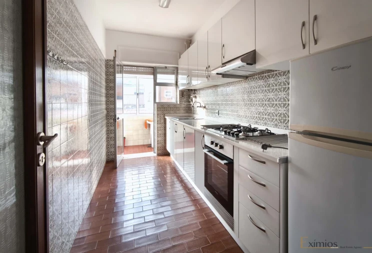 Apartamento T3 para Venda em Póvoa de Varzim, Beiriz e Argivai