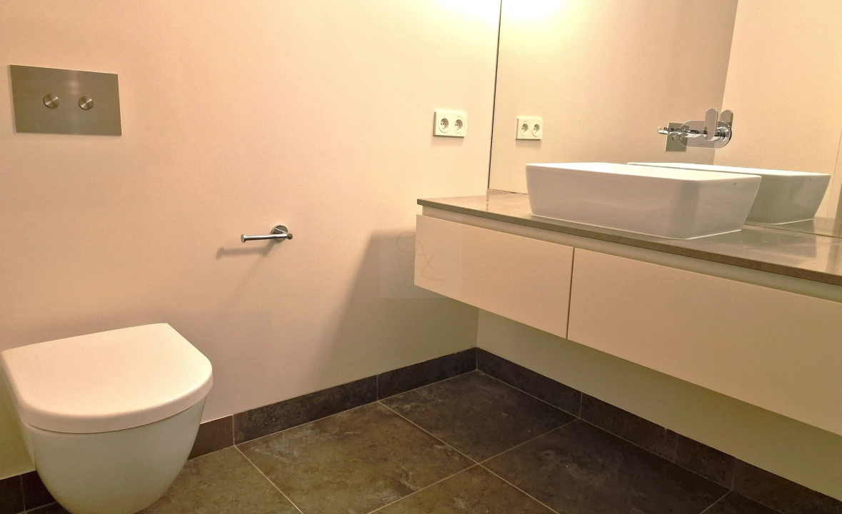 Apartamento T3 para Venda em Santo António Foto 19