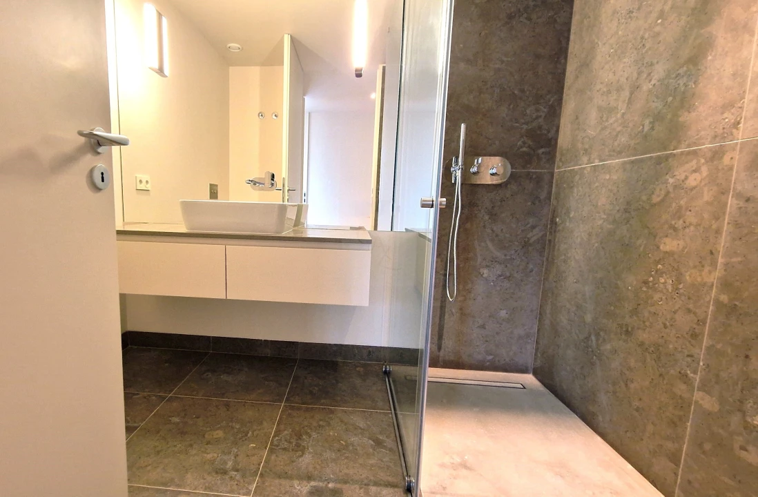 Apartamento T3 para Venda em Santo António Foto 20