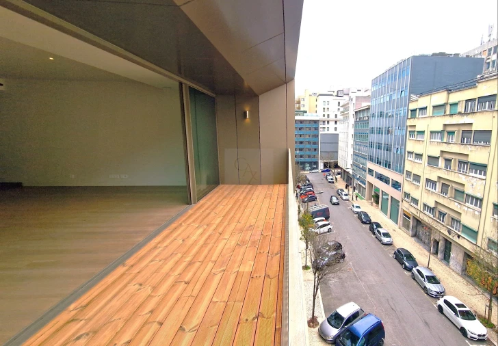 Apartamento T3 para Venda em Santo António Foto 6