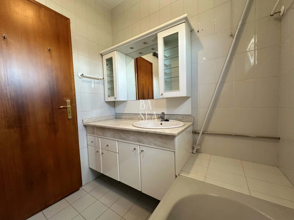 Apartamento T3 para Arrendamento em Braga (São José de São Lázaro e São João do Souto) Foto 22