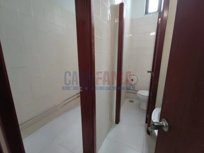 Armazém para Venda em Santo Tirso, Couto (Santa Cristina e São Miguel) e Burgães Foto 17