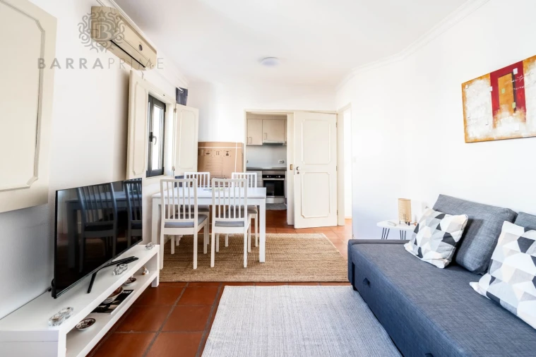 Apartamento T1 para Venda em Quarteira Foto 2