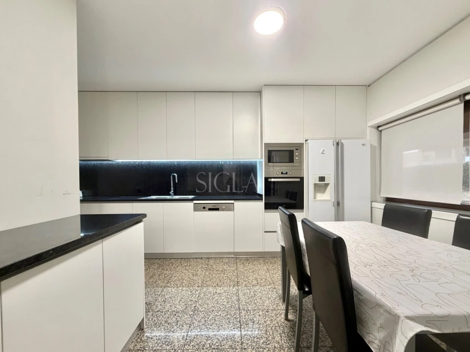 Apartamento T3 para Arrendamento em Canidelo Foto 12