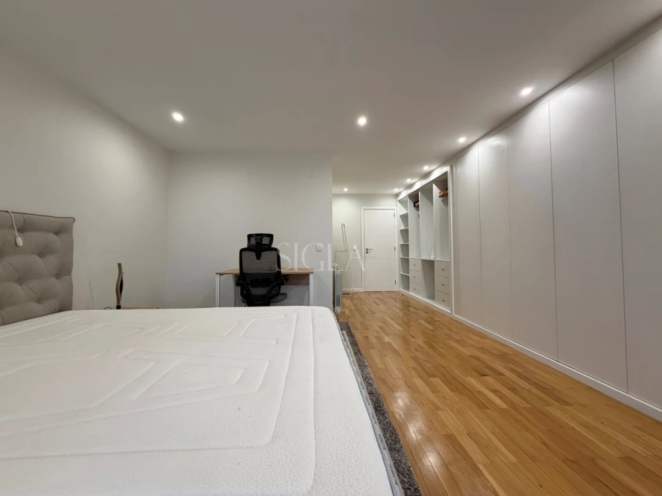 Apartamento T3 para Arrendamento em Canidelo Foto 15