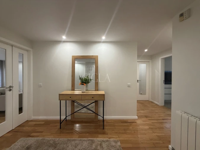 Apartamento T3 para Arrendamento em Canidelo Foto 8