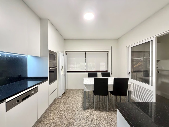 Apartamento T3 para Arrendamento em Canidelo Foto 10