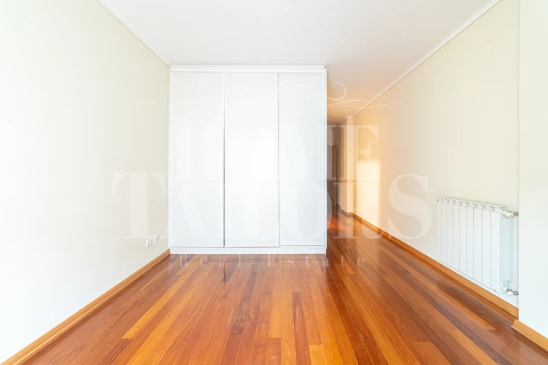 Apartamento T2 para Arrendamento em Carcavelos e Parede Foto 8