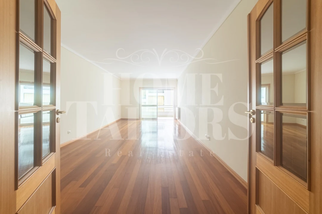 Apartamento T2 para Arrendamento em Carcavelos e Parede Foto 14