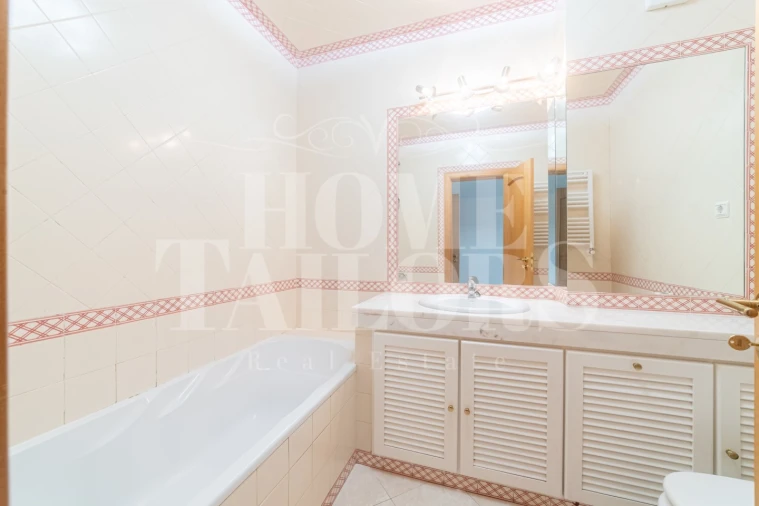 Apartamento T2 para Arrendamento em Carcavelos e Parede Foto 10