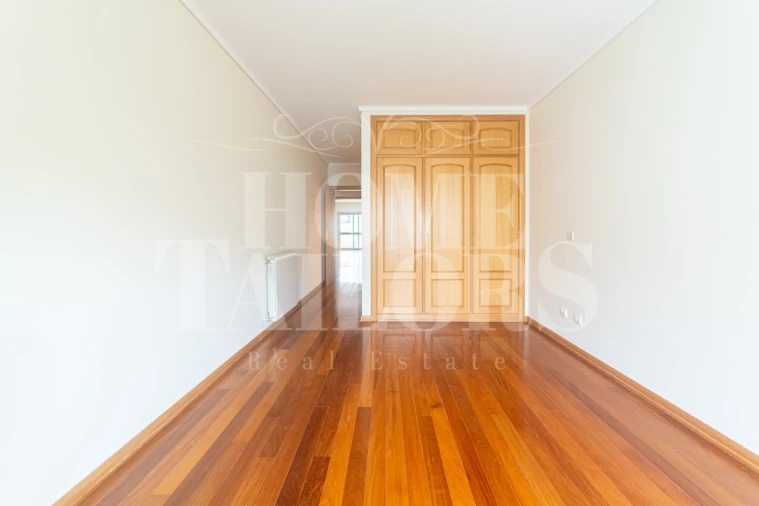 Apartamento T2 para Arrendamento em Carcavelos e Parede Foto 12