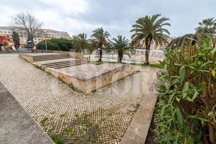 Apartamento T2 para Arrendamento em Carcavelos e Parede Foto 27