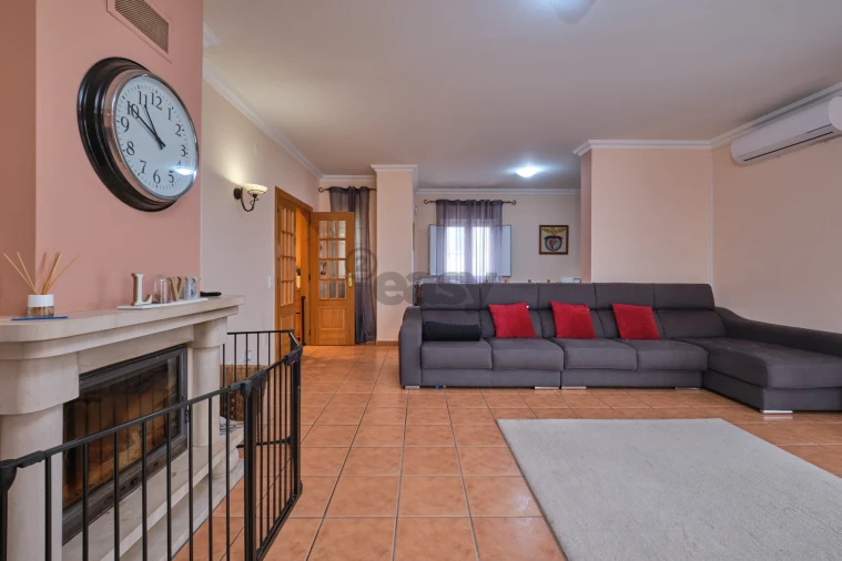 Moradia T4 para Venda em Santiago do Cacém, Santa Cruz e São Bartolomeu da Serra Foto 9