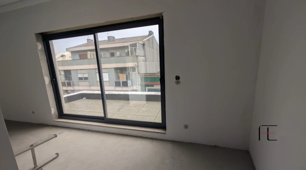 Moradia T4 para Venda em Bonfim Foto 17