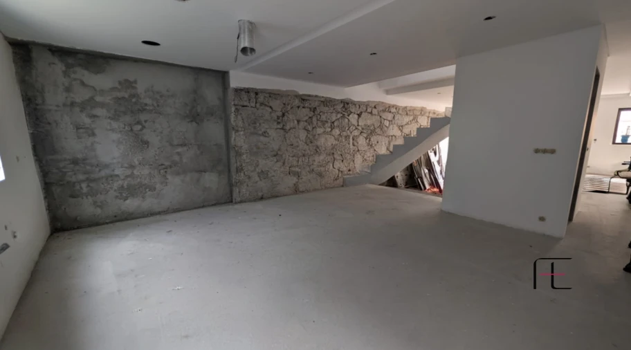 Moradia T4 para Venda em Bonfim Foto 11