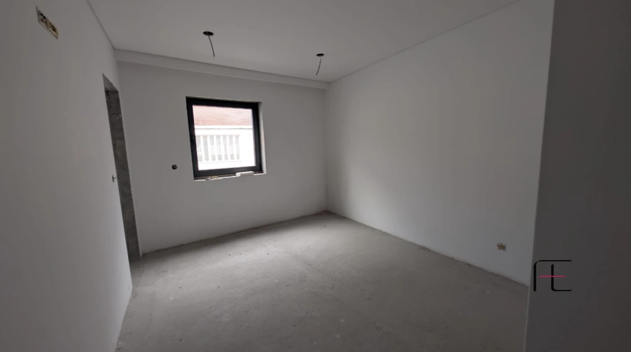 Moradia T4 para Venda em Bonfim Foto 4