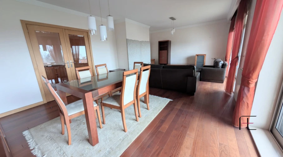 Apartamento T2 para Arrendamento em Cedofeita, Santo Ildefonso, Sé, Miragaia, São Nicolau e Vitória Foto 2