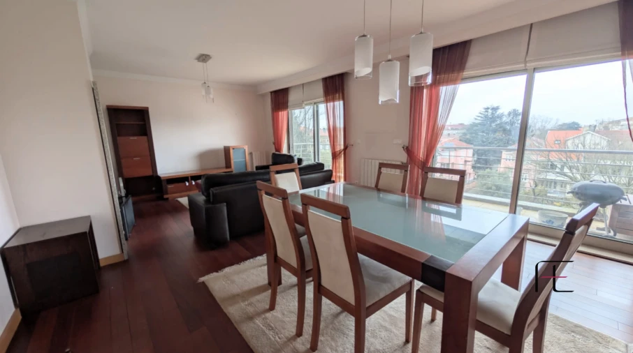 Apartamento T2 para Arrendamento em Cedofeita, Santo Ildefonso, Sé, Miragaia, São Nicolau e Vitória Foto 3