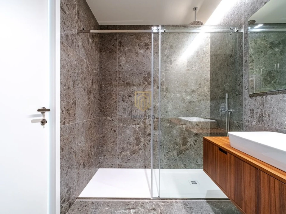 Apartamento T4 para Venda em Cidade da Maia Foto 11