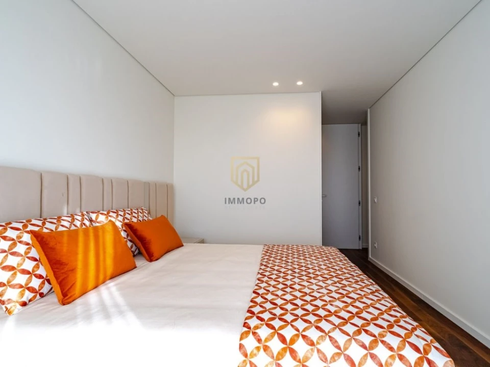 Apartamento T2 para Venda em Cidade da Maia Foto 16