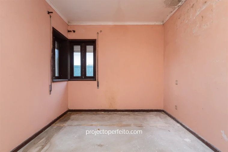 Moradia T4 para Venda em Esmoriz Foto 11